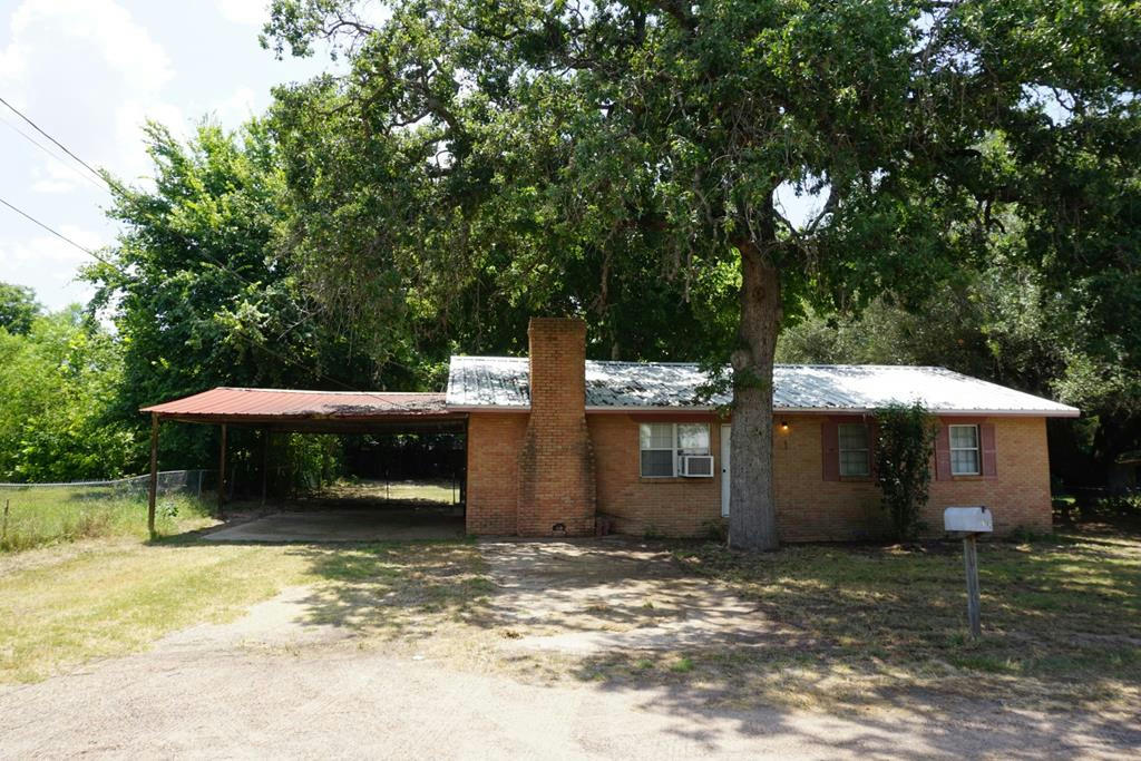 910 SYCAMORE ST, ATHENS (AREA), TX 75751, photo 1 of 23